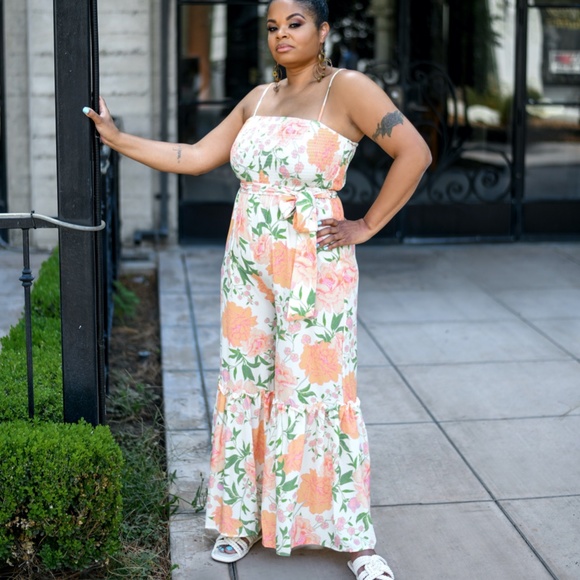 Womens Jumpsuit - Picture 2 of 4